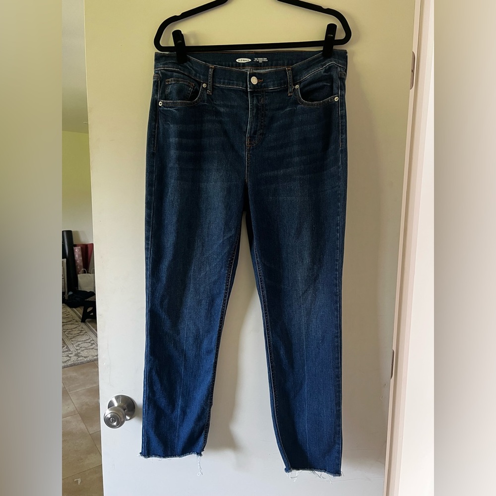Old Navy The Power Jean Perfect Straight Ankle